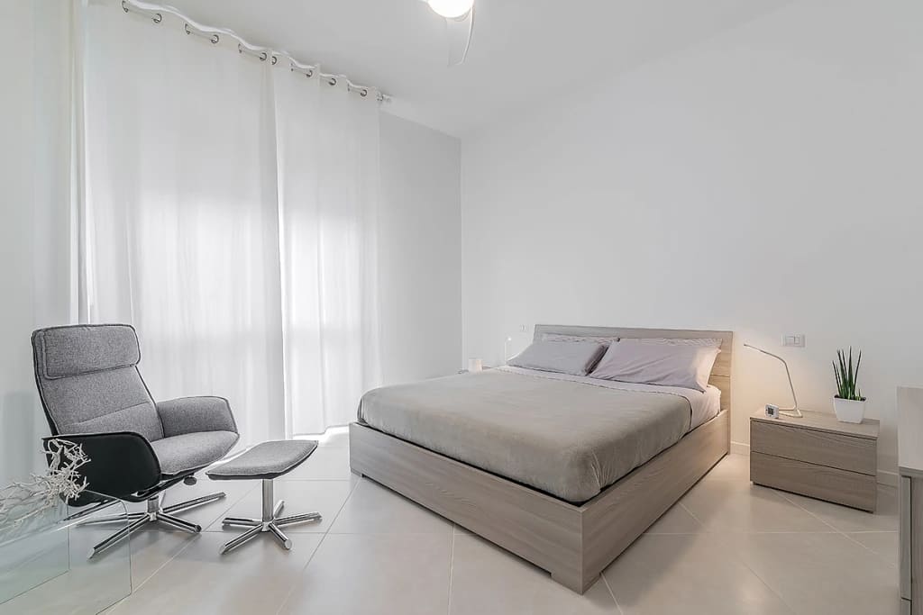 minimalismi makuuhuone klassikko