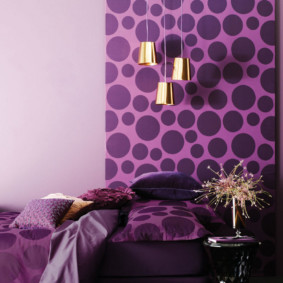 violetas guļamistabas ideju skati