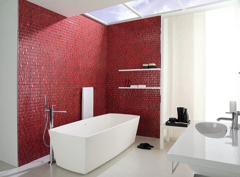Mosaic bathroom zoning