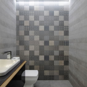 Intérieur de toilette moderne de style minimaliste