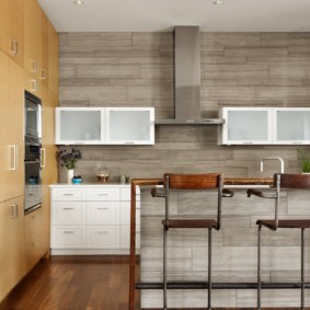 Gray panels in a large area kitchen