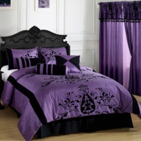 violetas guļamistabas interjera dizaina ideja
