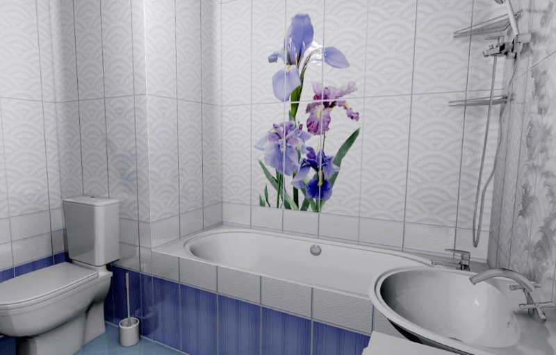 Flores de color lila en paneles de plástico en el baño.