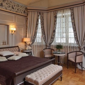 neoklasyczna fotografia wnętrza sypialni