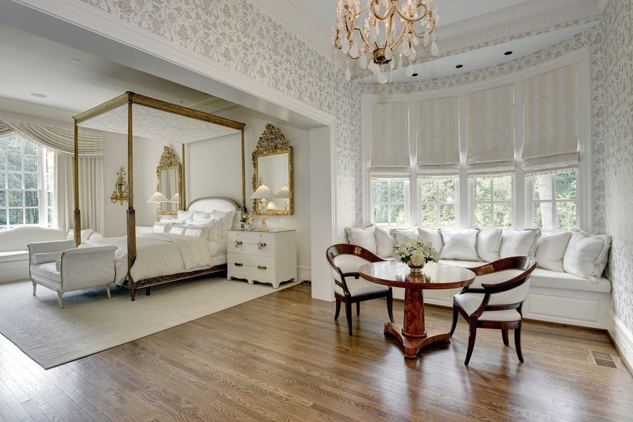 neoklasicisma dizaina veidi guļamistabām