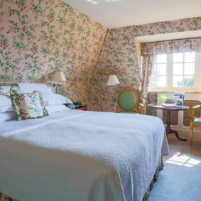 Opțiuni de decor în dormitor în stil Provence
