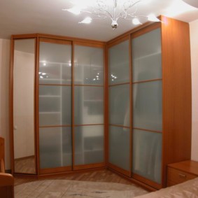 corner wardrobe in the bedroom photo design