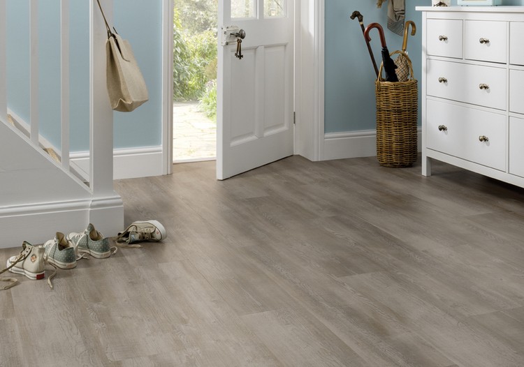 laminate in the hallway provence