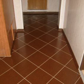 linoleum în apartament cu o imagine