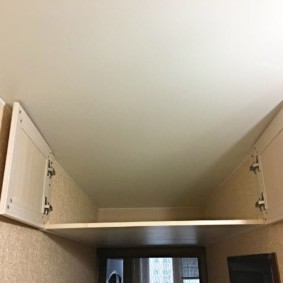 mezzanine dalam idea hiasan lorong