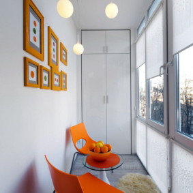 Het interieur van het balkon in een moderne stijl