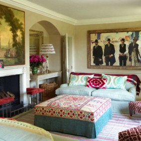 Decor with paintings of the living room interior