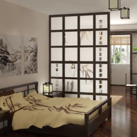 Oriental style low bed