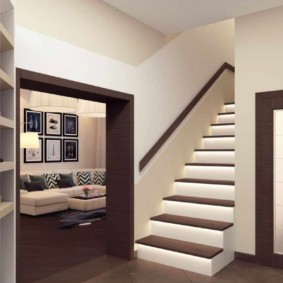 Dekor trappor till andra våningen i ett privat hus