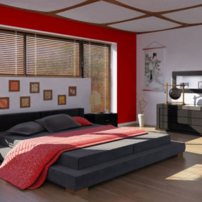 Sarkanā krāsa ķīniešu stila guļamistabas interjerā