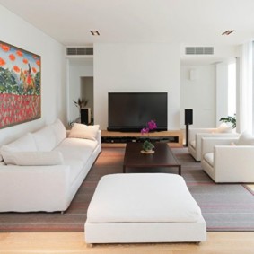 sufragerie în stil minimalist