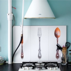hogyan lehet elrejteni egy gázcsövet a konyhában fotó