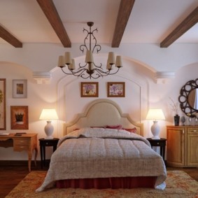 Wooden beams on the bedroom ceiling