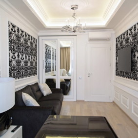 kombinácia tapety v obývacej izbe s fotografickým dizajnom