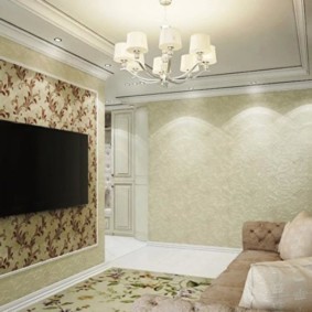 kombinácia tapety v zobrazení obývacej izby