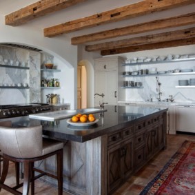 Keuken interieur in mediterrane stijl