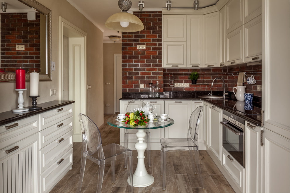 keuken met ronde tafel interieur