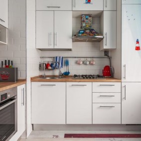 moderne keuken met ventilatiekanaal