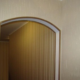 decoration of the corners of the walls in the apartment photo design