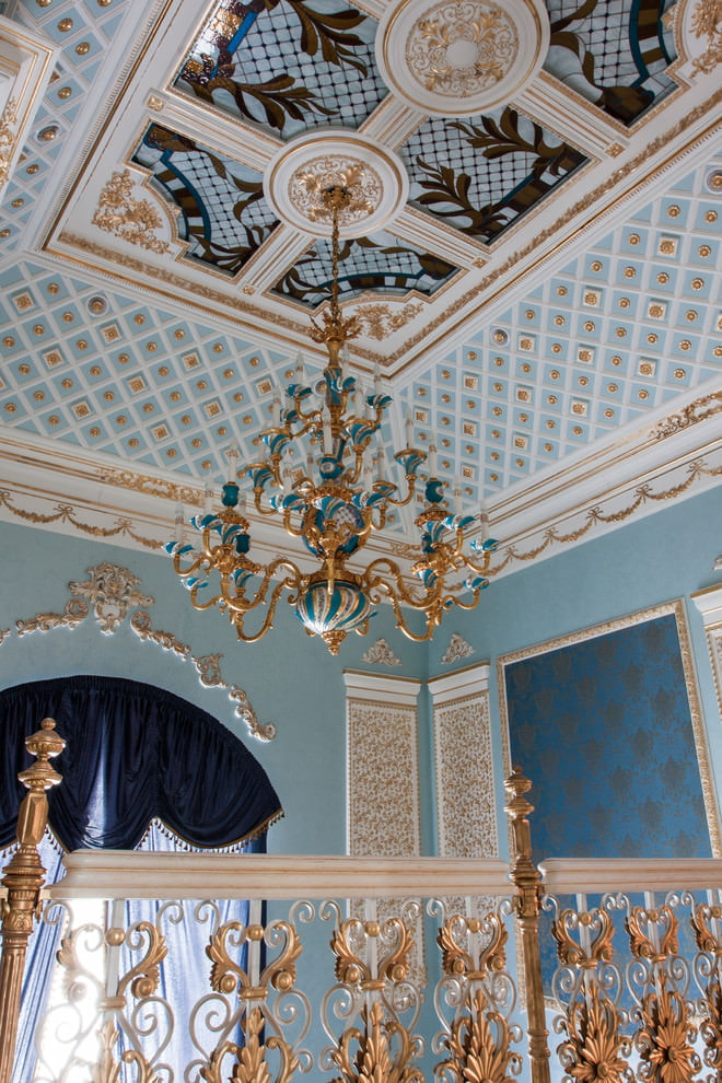 Bức tranh tường trên trần phòng ngủ kiểu baroque