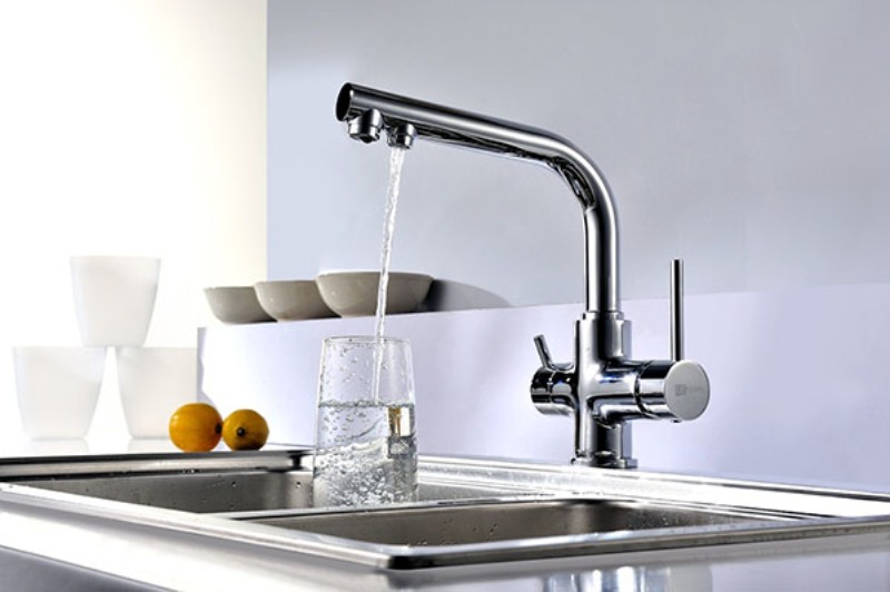 kitchen faucet