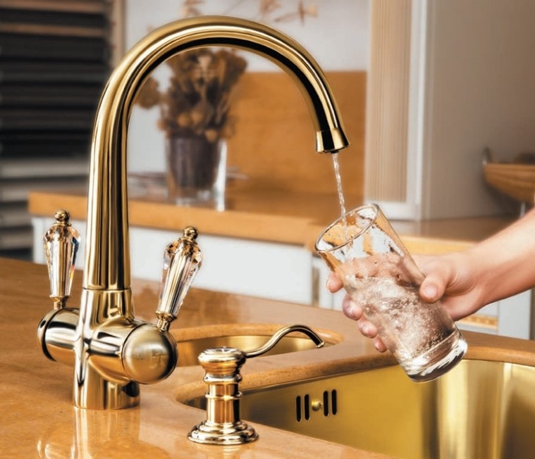 kitchen faucet brass