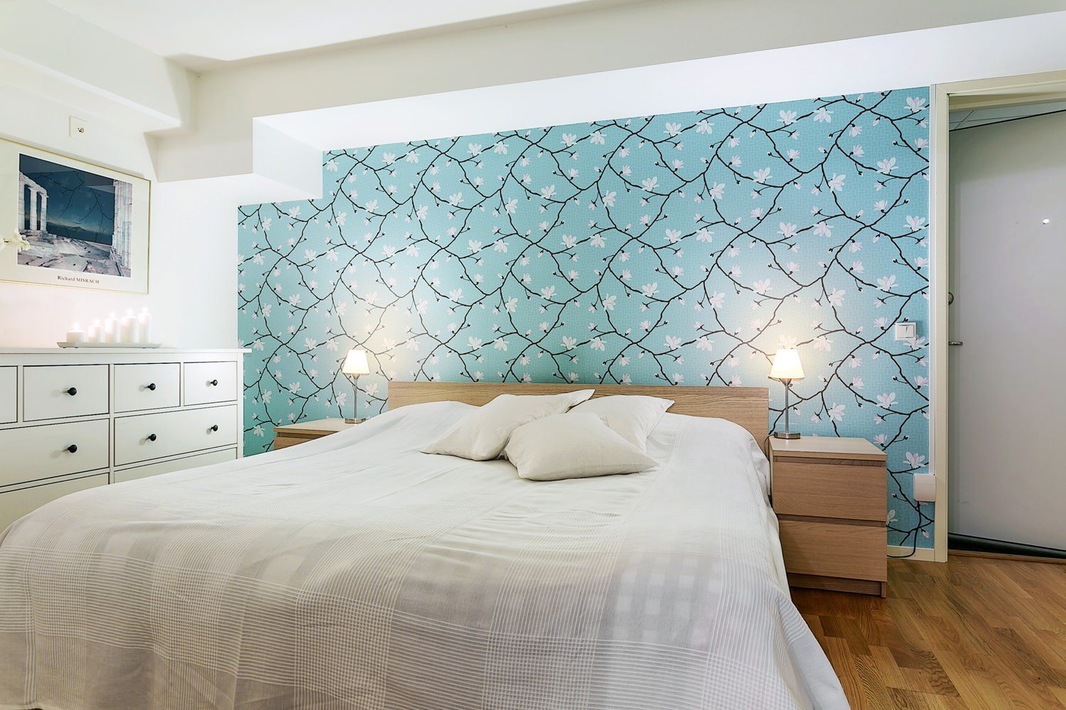 thiết kế hình ảnh phòng ngủ màu ngọc lam