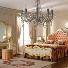klasiskās guļamistabas dizaina idejas