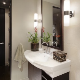 výška zrcadla nad nápady na design umyvadla v koupelně