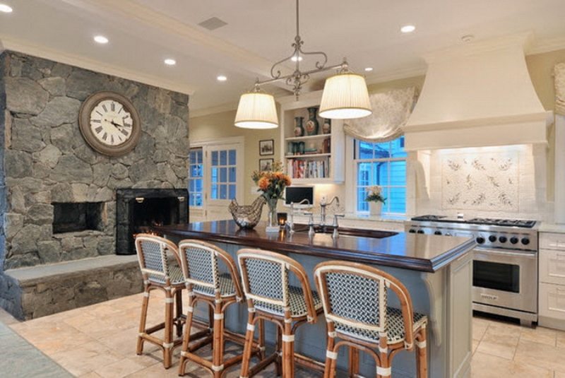 bar counter in the kitchen