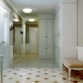 progettazione del pavimento nelle idee fotografiche del corridoio