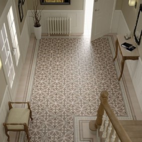 design de piso nas idéias interiores do corredor