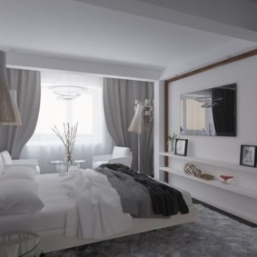 guļamistabas dizains 14 kv.m baltā un pelēkā krāsā