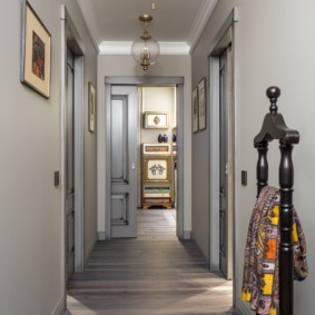 hành lang hẹp dài trong ý tưởng trang trí căn hộ