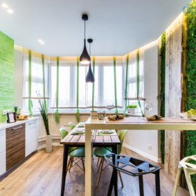 Kök med fönster i eko-stil