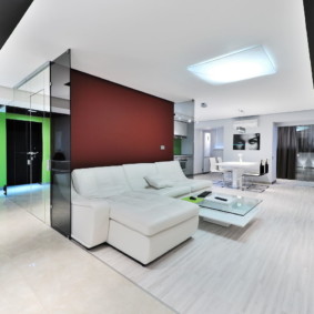 Design en romslig ett-roms leilighet