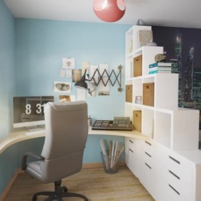 Workplace in the student’s bedroom