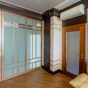 Frosted glass on a cabinet with sliding doors