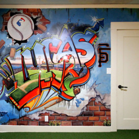 Graffiti i det indre av leiligheten