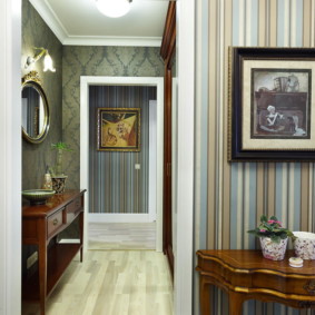 wallpaper for a small hallway in a vertical strip
