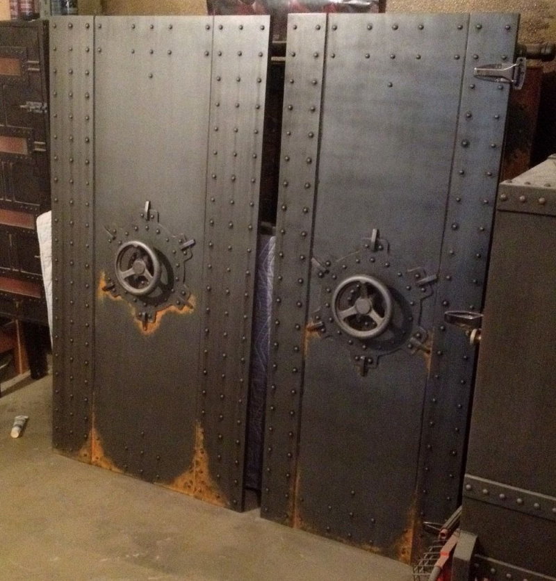 Ușă din oțel în stil mansardă