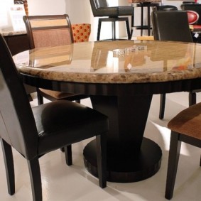 single-leg table for kitchen design ideas