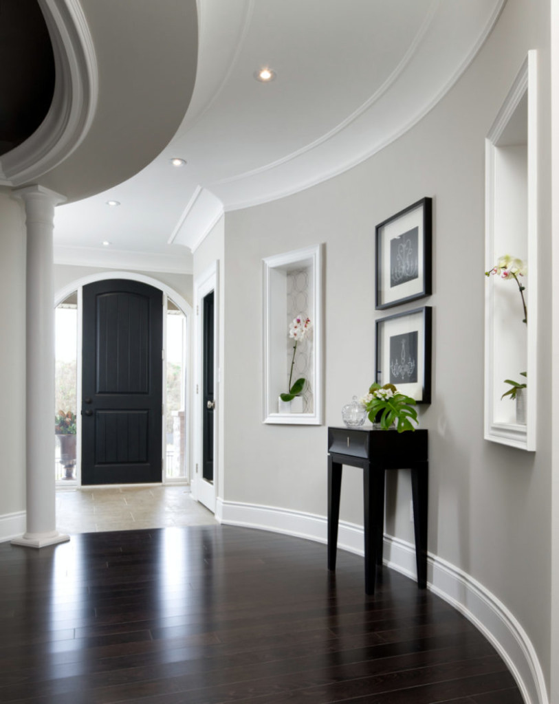 Dark floor in the lobby of a country house