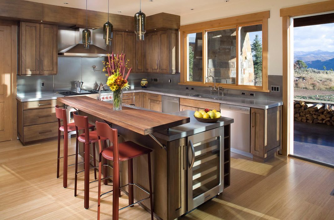 kitchen with breakfast bar