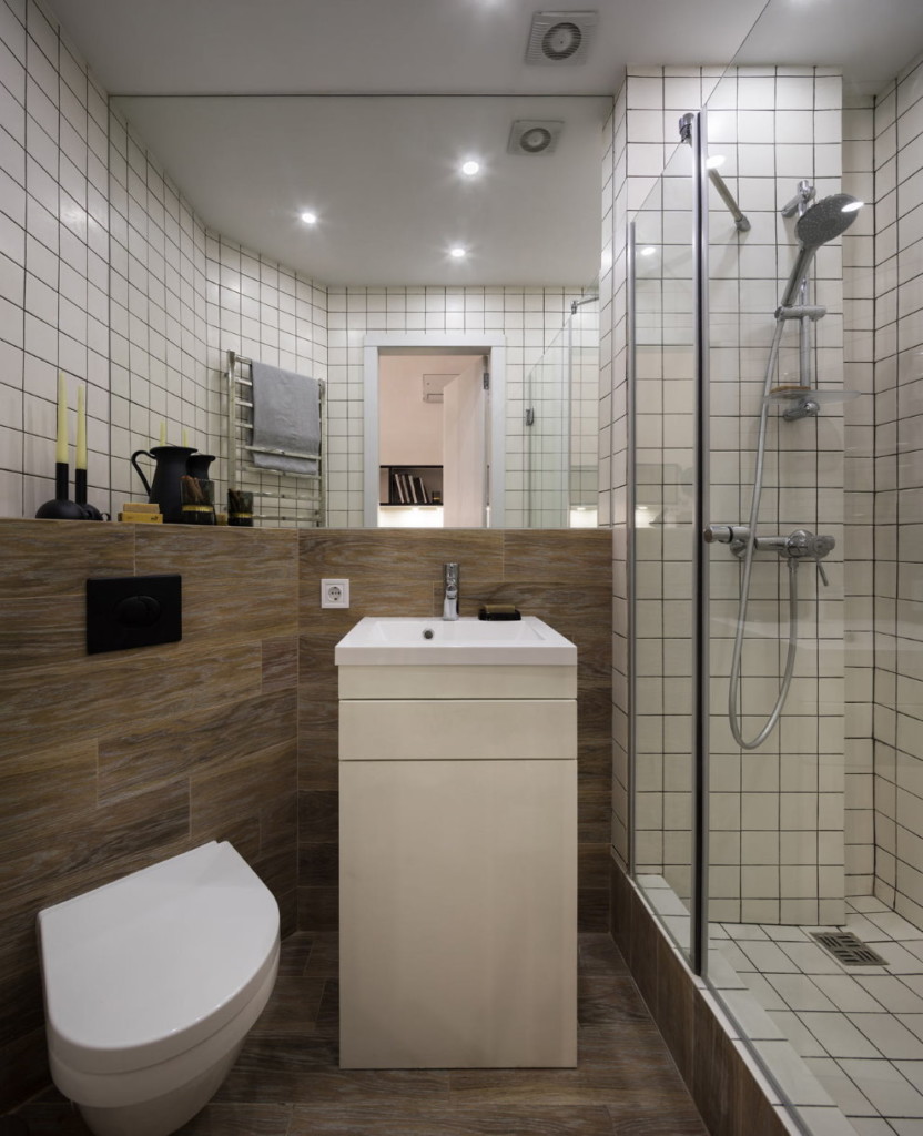Fürdőszoba egy 17 négyzetméter stúdiólakásban